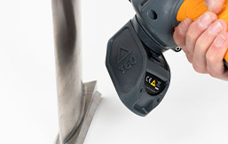 The adapter for edge break measurements guarantees quick, easy and highly accurate results.